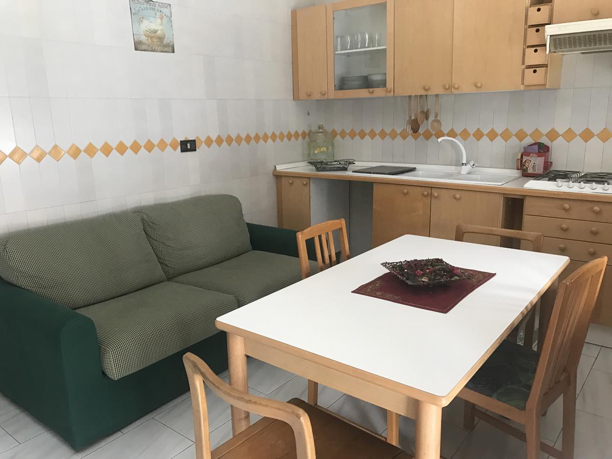 Casa Tiziana Apartment Napoli Bagian luar foto